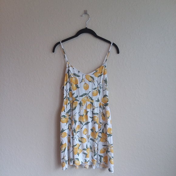 H&M Dresses & Skirts - Divided H&M Lemon dress